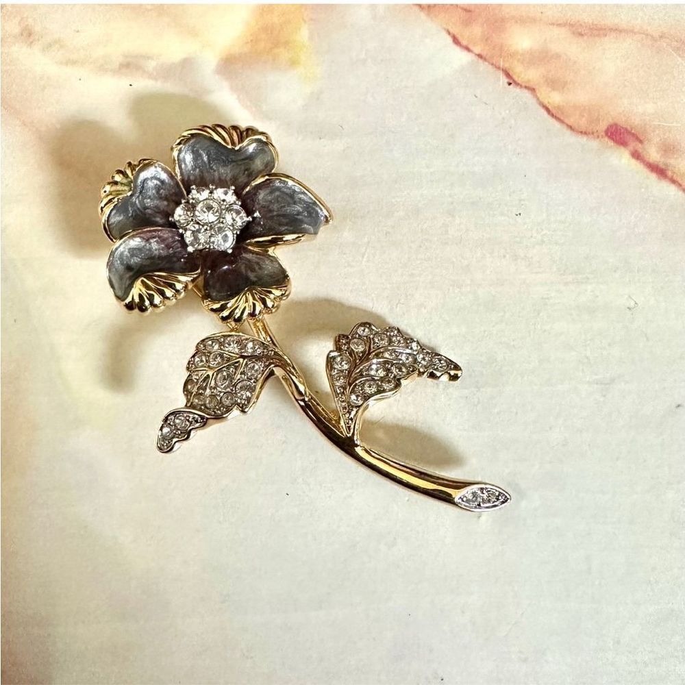 Nolan Miller vintage flower brooch